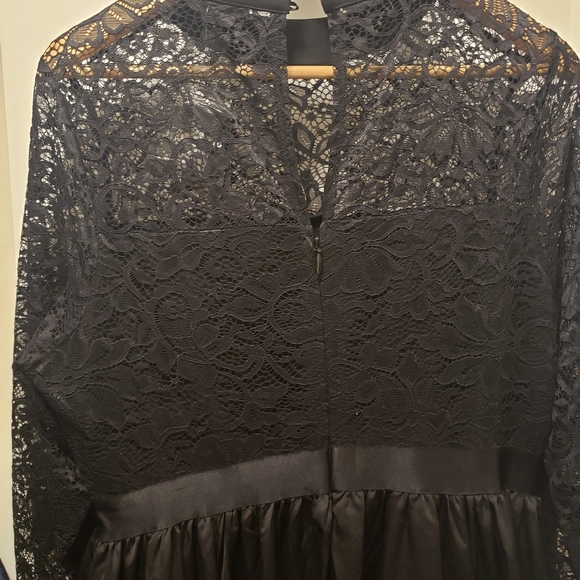 Torrid High Neck Midi cocktail dress - Picture 3 of 4